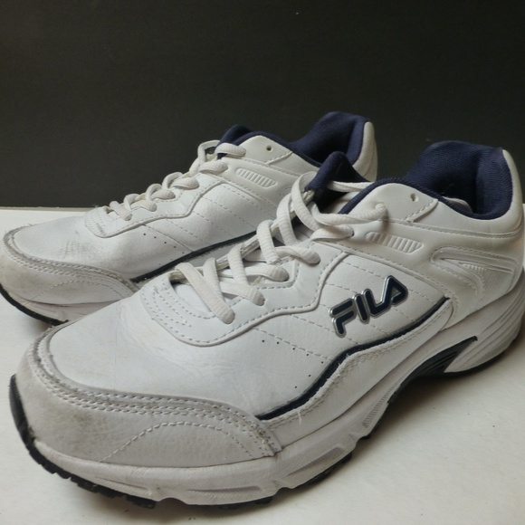 fila white rubber shoes